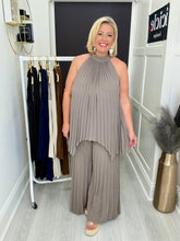 Load image into Gallery viewer, Jenna Co-ord - 5 colours