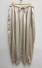 Load image into Gallery viewer, Glam trousers - 5 colours, 2 Sizes