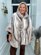 Load image into Gallery viewer, Selina cape