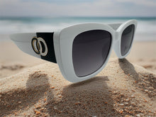 Load image into Gallery viewer, Chantel Sunglasses - 5 Colours