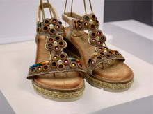 Load image into Gallery viewer, Santorini wedges - beige. LAST ONES