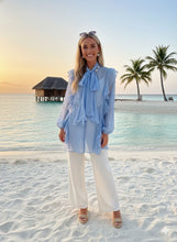 Load image into Gallery viewer, Frilly top - 2 colours, 3 sizes