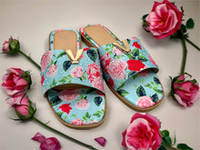 Load image into Gallery viewer, Fleur Sandals - Blue