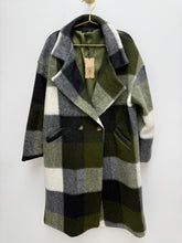 Load image into Gallery viewer, Verity coat - 5 colours
