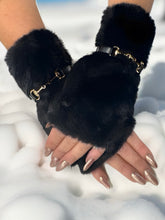 Load image into Gallery viewer, Caprice Gloves - 2 colours