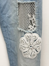 Load image into Gallery viewer, Honey Magic Jeans - 2 Colours