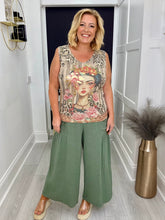 Load image into Gallery viewer, Imogen top. LAST ONE