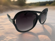 Load image into Gallery viewer, Hayley Sunglasses - 2 Colours