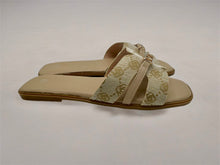Load image into Gallery viewer, Veronica Sandals - beige