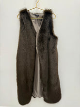 Load image into Gallery viewer, Melissa gilet - 5 colours