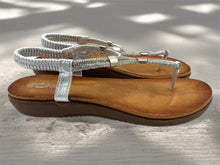 Load image into Gallery viewer, Yasmin sandals - silver