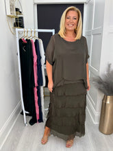 Load image into Gallery viewer, Deanna dress - 15 colours. DUE BACK IN SOON…