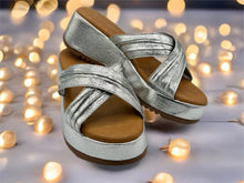 Load image into Gallery viewer, Lexie Wedges - silver