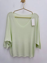 Load image into Gallery viewer, Lisa top - 12 colours