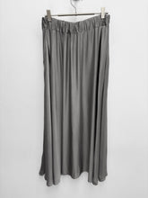 Load image into Gallery viewer, Bunny skirt - 8 colours