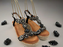 Load image into Gallery viewer, Kylie Wedges - Black