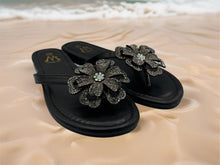 Load image into Gallery viewer, Beatrice sandals - black