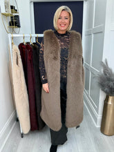 Load image into Gallery viewer, Melissa gilet - 5 colours