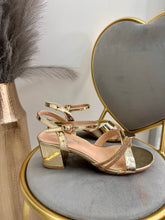 Load image into Gallery viewer, Destiny heels - gold