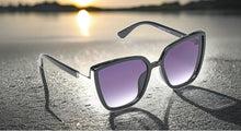 Load image into Gallery viewer, Nicole Sunglasses - 2 colours