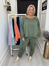 Load image into Gallery viewer, Zeta sweatshirt - 8 colours