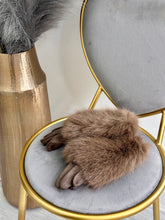 Load image into Gallery viewer, Minnie Gloves - 4 colours