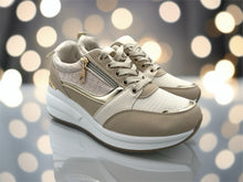 Load image into Gallery viewer, Sinead trainers