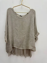 Load image into Gallery viewer, Angie top - 8 colours