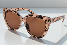Load image into Gallery viewer, Daisy Sunglasses - 2 colours