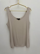 Load image into Gallery viewer, Suzie top - 15 colours