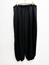 Load image into Gallery viewer, Glam trousers - 5 colours, 2 Sizes