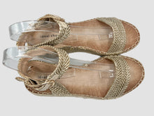 Load image into Gallery viewer, Paula espadrilles - beige. LAST ONES