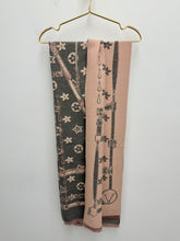 Load image into Gallery viewer, Vicky scarf - 3 Colours