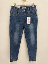 Load image into Gallery viewer, Fiona Jeans