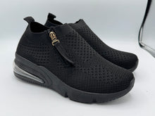 Load image into Gallery viewer, Clare Trainers - black