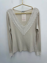 Load image into Gallery viewer, Sarah top - 7 colours