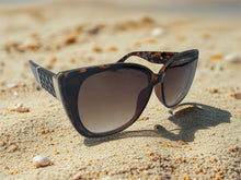 Load image into Gallery viewer, Erin Sunglasses - 2 Colours