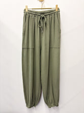 Load image into Gallery viewer, Clara trousers - 7 colours
