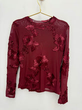 Load image into Gallery viewer, Lucy Top - 5 colours, 2 sizes