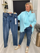 Load image into Gallery viewer, Mary jeans - Mid wash