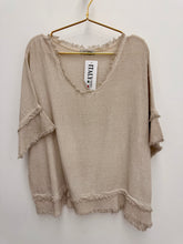 Load image into Gallery viewer, Gwen top - 10 colours