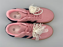 Load image into Gallery viewer, Pearly trainers - Pink
