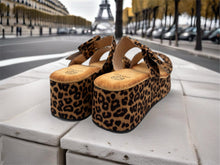 Load image into Gallery viewer, Bonnie Wedges - leopard