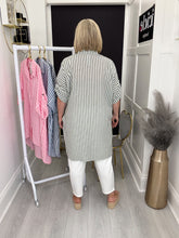 Load image into Gallery viewer, Jilly shirt - 4 colours