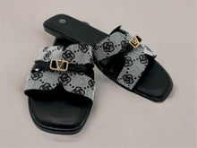 Load image into Gallery viewer, Veronica Sandals - black