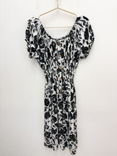 Load image into Gallery viewer, Sally dress - 4 colours
