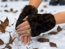 Load image into Gallery viewer, Leona Gloves - 2 colours