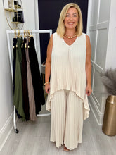 Load image into Gallery viewer, Lucy co-ord - 6 colours. LAST ONES