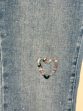 Load image into Gallery viewer, Flora Jeans