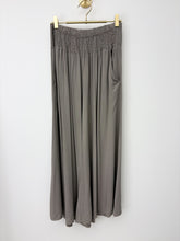 Load image into Gallery viewer, Sian trousers